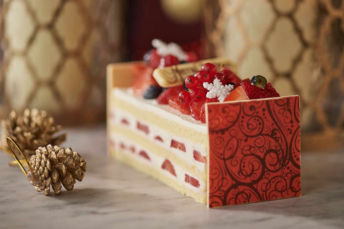 【32】シャングリ・ラ ホテル東京の「ストロベリーショートケーキ」