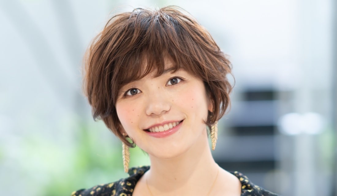 若見え効果抜群 丸顔を小顔に見せるお手本のパーマヘア Precious Jp プレシャス