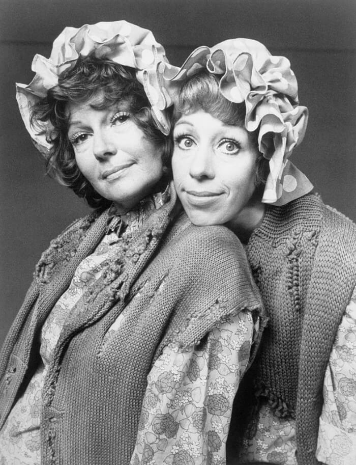 右は、キャロル・バーネット。