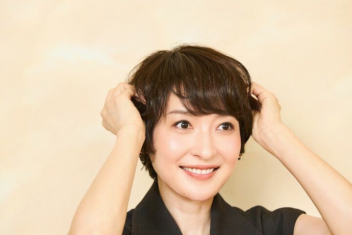 40代 ショートヘア_6
