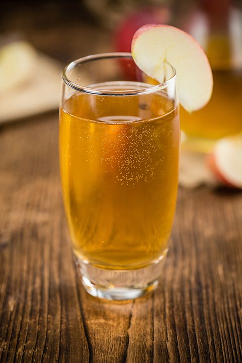 グラスにあまりこだわる必要はなく、自分の飲み方に合ったグラスを選ぶと良い