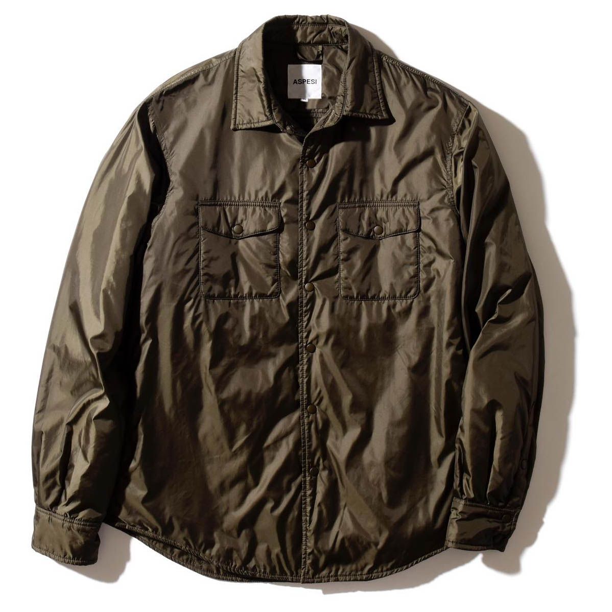 シャツアウター¥38,000(トヨダトレーディング プレスルーム〈アスペジ〉)