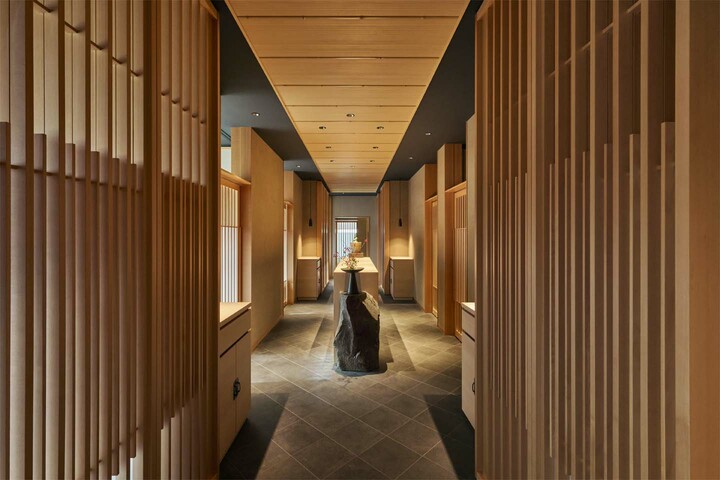 日本料理「銀座がゆう」のエントランス