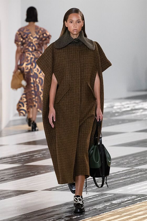 ロエベの2020年秋冬コレクションのルック42