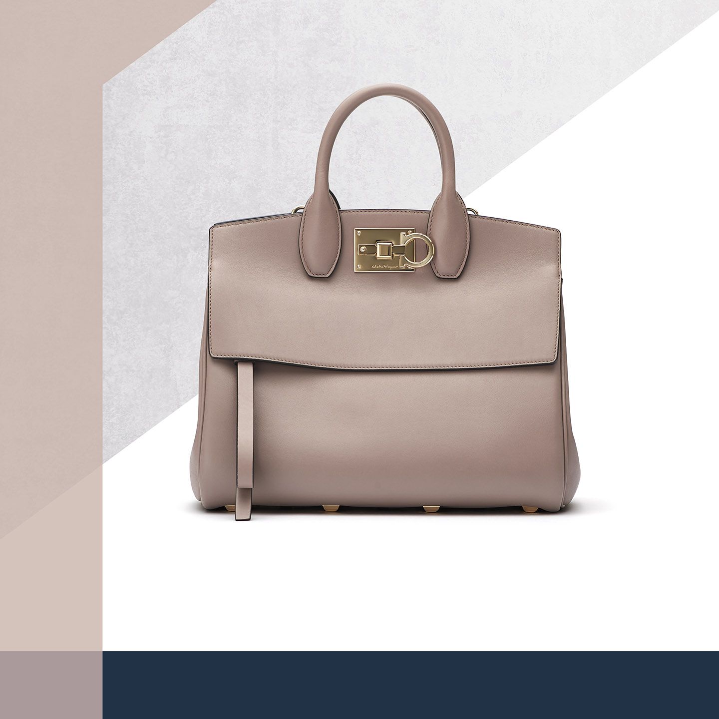 ハンドバッグ 「FERRAGAMO Studio BAG(フェラガモ ストゥーディオ バッグ)」¥270,000【縦25×横29×マチ14.5cm、カラー:ファンゴ】