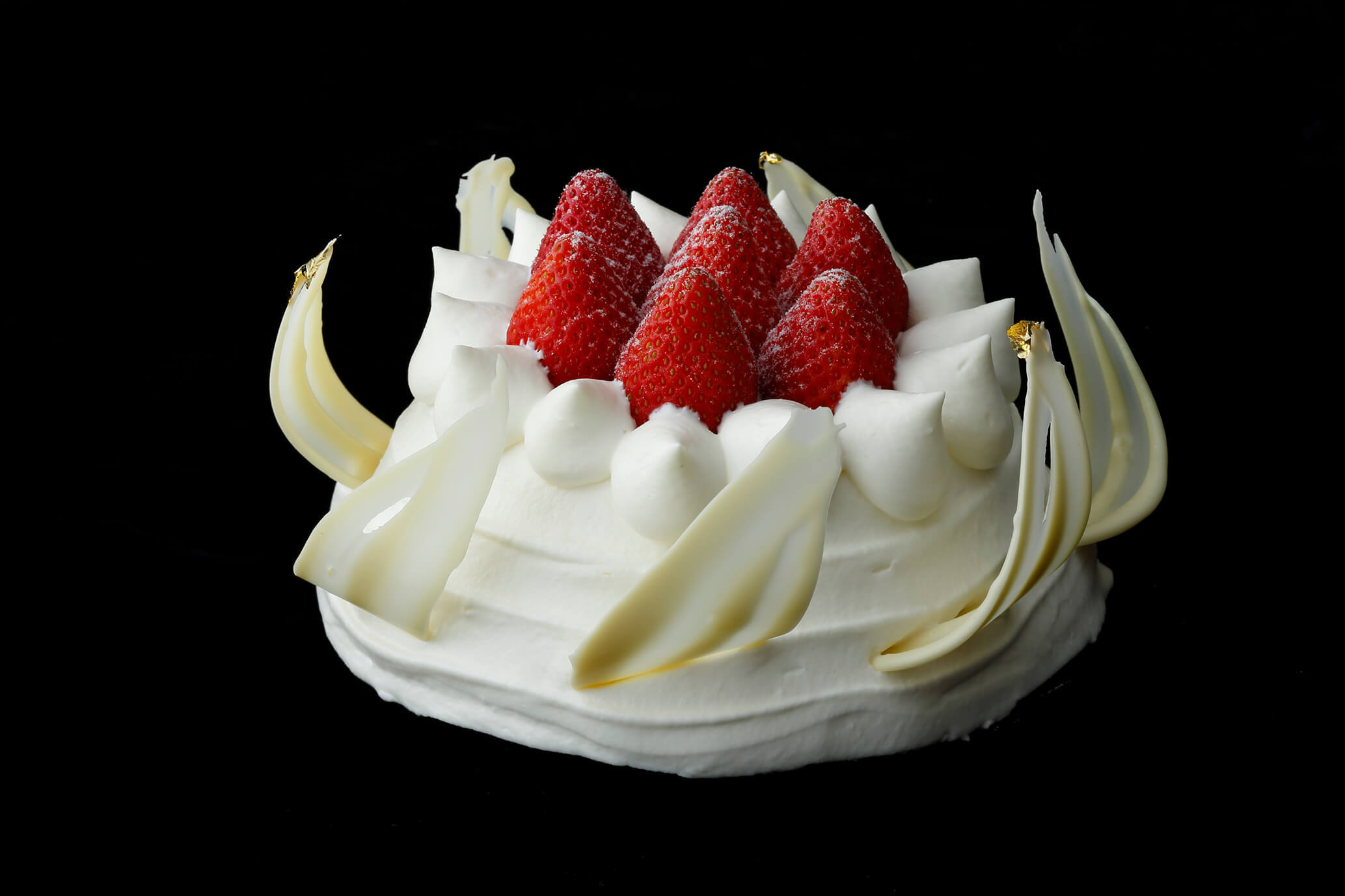 ストロベリー・ショートケーキ ∅12×H8.5cm ¥4,350、∅15×H8.5cm ¥5,400