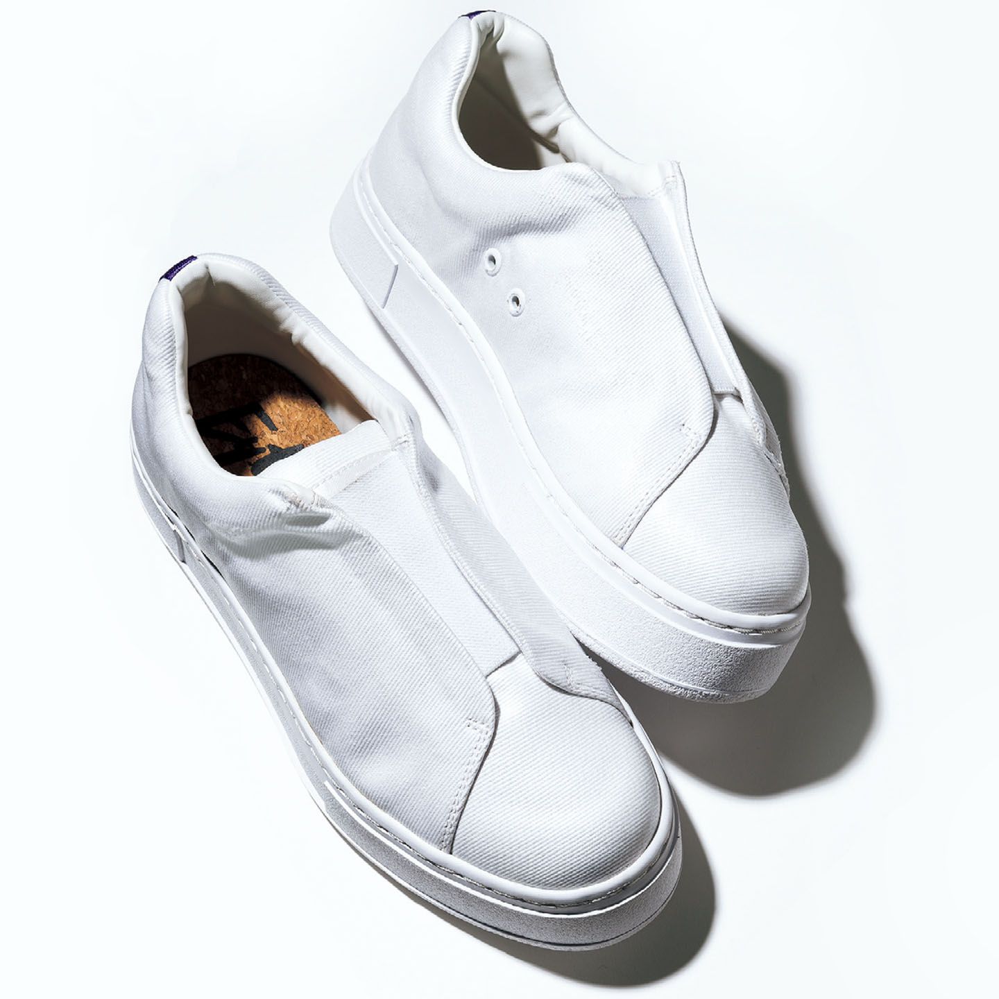 スニーカー¥22,700(エドストローム オフィス〈エイティーズ〉)