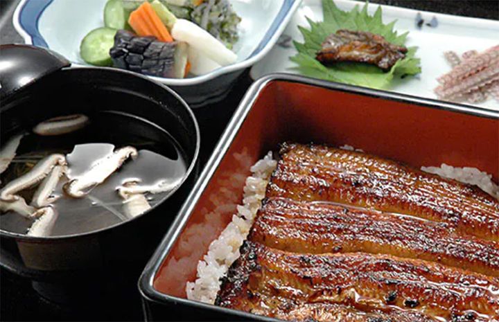 横浜「日本料理 梅林」(中区吉田町)