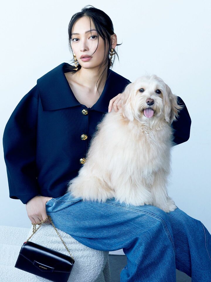 大政 絢_6,秋コーデ_6,ジャケット_1,パンツ_3,犬_3