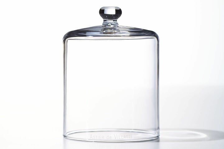 アスティエ・ド・ヴィラットのガラスケース［高さ13.5×幅10.5×奥行き10.5cm］￥9,000（税抜）