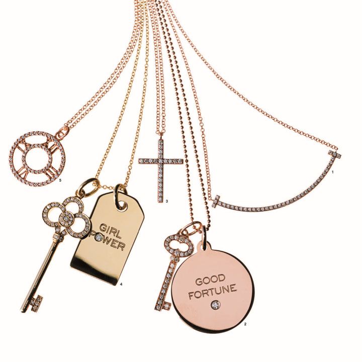 1.『 Tスマイル ミニ ペンダント』［ローズゴールド×ダイヤモンド］￥270,000・2.チャーム『Good Fortuneタグ』［ローズゴールド×ダイヤモンド］￥138,000・『ビンテージオーバル キー』［ローズゴールド×ダイヤモンド］￥275,000・チェーン￥60,000・3.『ティファニー メトロ クロス ペンダント』［ローズゴールド×ダイヤモンド］￥235,000・4.チャーム『Girl Powerタグ』［イエローゴールド×ダイヤモンド］￥138,000・『クラウン キー』［イエローゴールド×ダイヤモンド］￥330,000・チェーン￥32,000・5.『アトラス オープン ペンダント』［ローズゴールド×ダイヤモンド］￥325,000（ティファニー・アンド・カンパニー・ジャパン・インク）　[Precious2018年7月号107ページ] 　