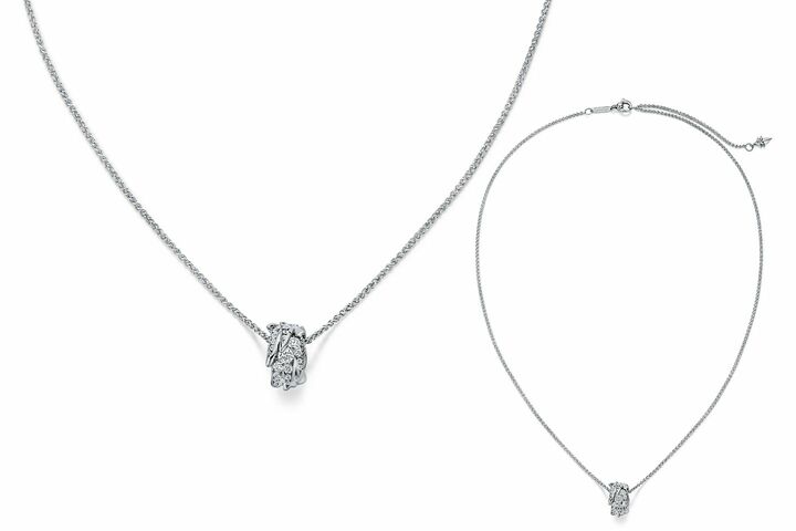 「ティファニー」のペンダント『バード オン ア ロック バイ ティファニー』