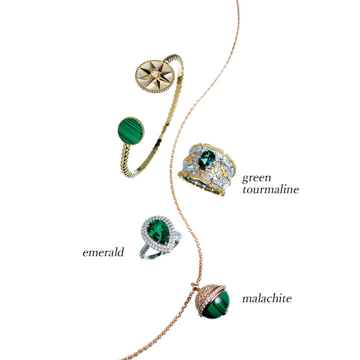 左上から反時計回りに／ムッシュディオールがお守りとして持ち歩いていたスターモチーフとマラカイトとのコンビネーションが、幸福パワーを倍増させます。ブレスレット『ローズデヴァン』[イエローゴールド×マラカイト×マザーオブパール×ダイヤモンド]￥780,000（クリスチャン ディオール〈ディオールファインジュエリー〉）、貴重な深い色味のグリーントルマリンが、ルネサンス期にルーツをもつ優雅な金細工でより荘厳に。クラシカルなスタイルに、3.39カラットのエメラルドと152石のダイヤモンドが至高の輝きを織りなします。リング[プラチナ×エメラルド×ダイヤモンド]￥11,700,000（ティファニー・アンド・カンパニー・ジャパン・インク）、自然の恵みを生かした美しい縞目が特徴のマラカイトには、邪気を除くエネルギーも。ペンダント『ポセション』[ピンクゴールド×マラカイト×ダイヤモンド]￥1,400,000（ピアジェ）、リング[イエローゴールド×ホワイトゴールド×グリーントルマリン]￥4,100,000（髙會堂六本木〈フェデリーコ・ブチェラッティ〉）　[Precious2019年2月号84-85ページ] 