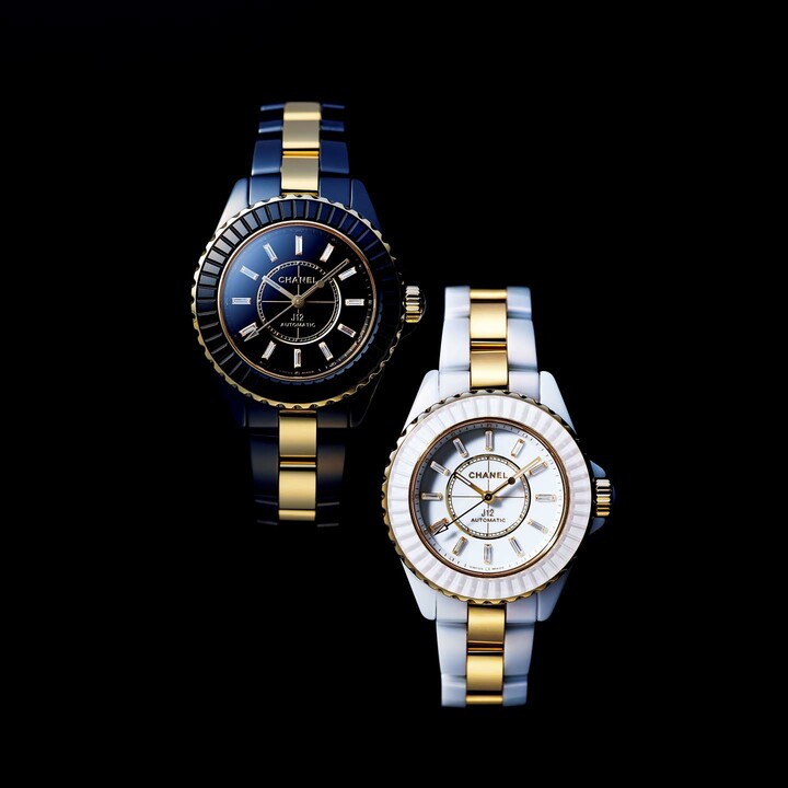 シャネルの時計『J12 キャリバー 12.2』