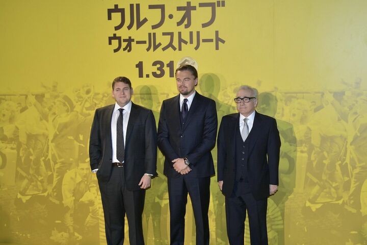 ジャパンプレミアにて、左から出演のジョナ・ヒル、レオナルド・ディカプリオ。