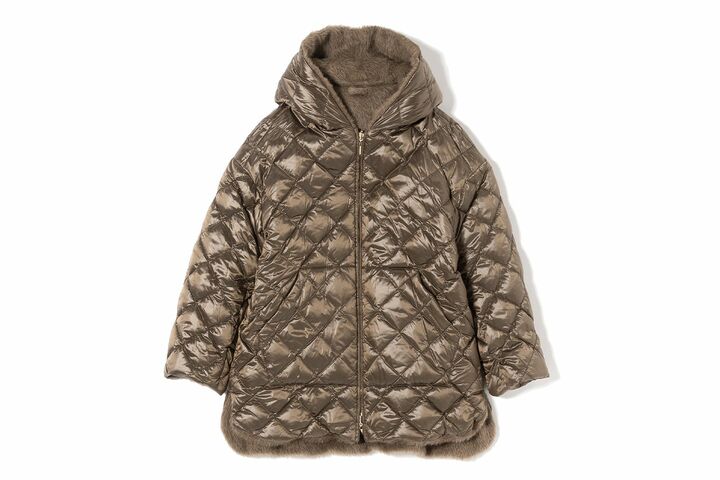 「エス マーラ」のダウンウエア