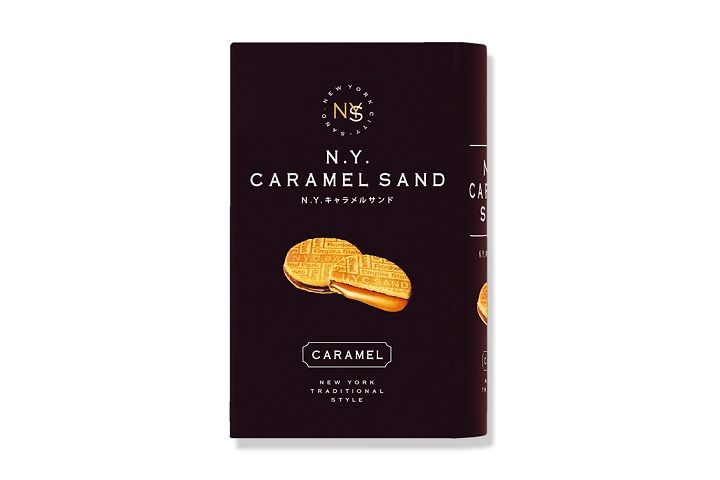 N.Y.キャラメルサンド(4個入)¥540 BOOK型のパッケージは4個入りのみ。ひとりずつ贈るならこちらがおすすめ。