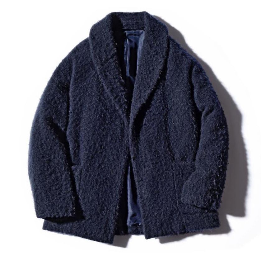 コート¥280,000(ワグ インク〈コモリ〉)※カシミヤ100%
