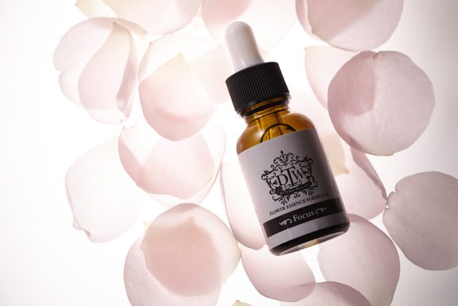 DTWフラワーエッセンス フォーミュラ 全10種(写真はフォーカス) 25ml ¥3,500(税抜)