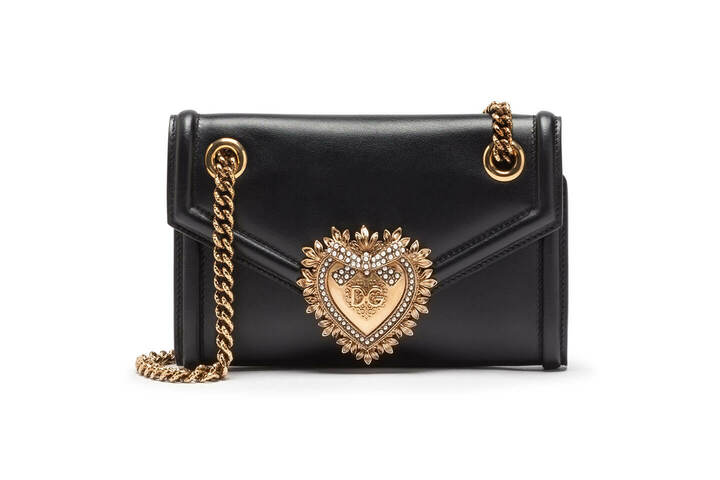 「ディヴォーション バッグ」ミニ￥125,000[幅17.5x高さ11.5×奥行3cm　ブラック、レッド、オプティカルホワイトの3色展開]　©Dolce&Gabbana