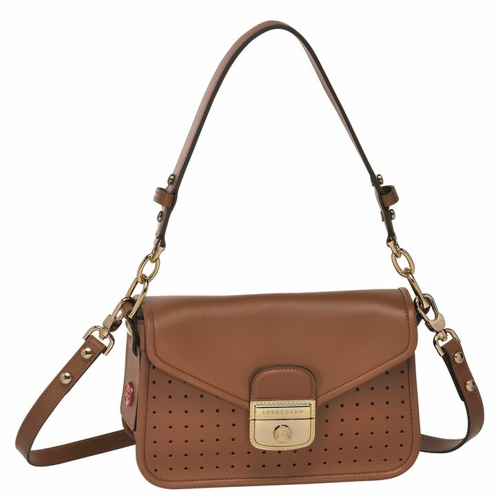 クロスボディバッグXS［縦13.5cm×横22cm×マチ8cm］￥122,000（税抜）※写真はコニャックカラー