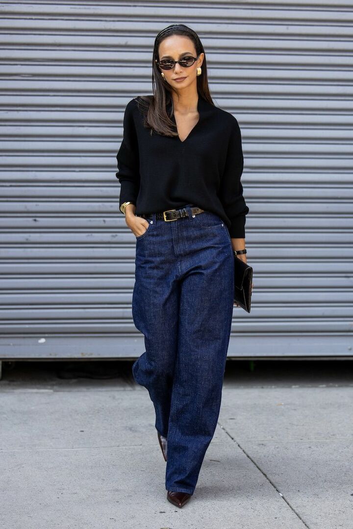 全体にバランスよくゴールドを散らし、立体感と温感を表現。