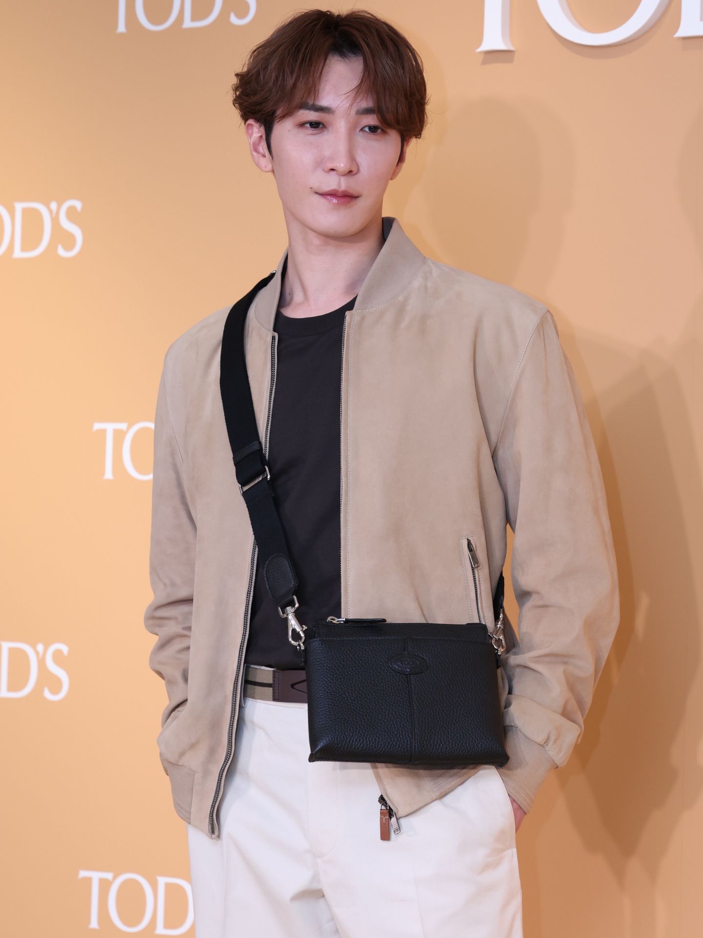 画像一覧）Snow Man 渡辺翔太さんが日本人男性初の「トッズ」新