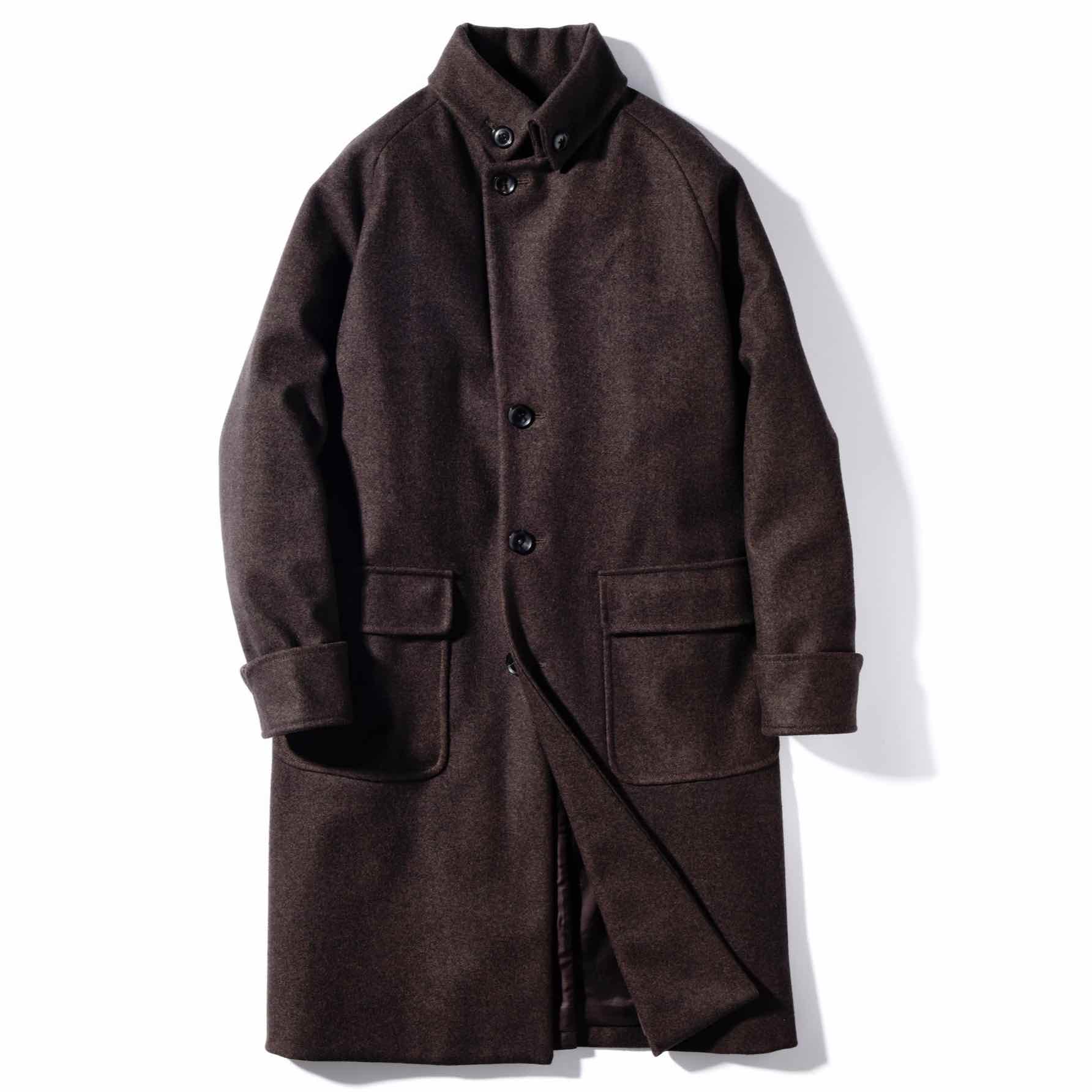コート¥178,000(カルネ〈カンタータ〉)※サイズ48、着丈105cm、編集部調べ