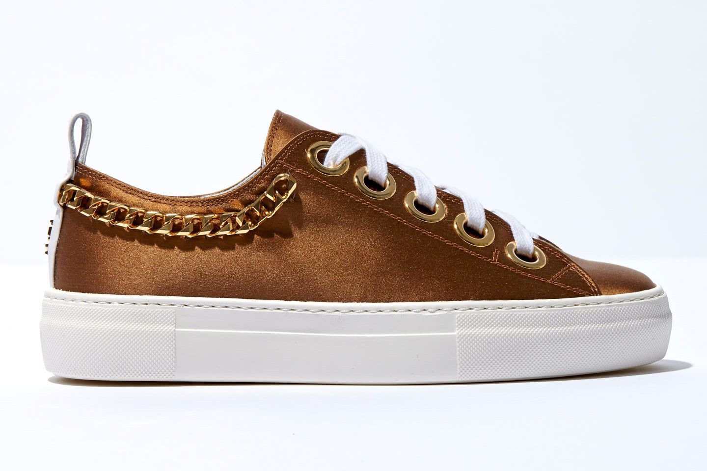 スニーカー【ヒール3cm】¥67,000(税抜)