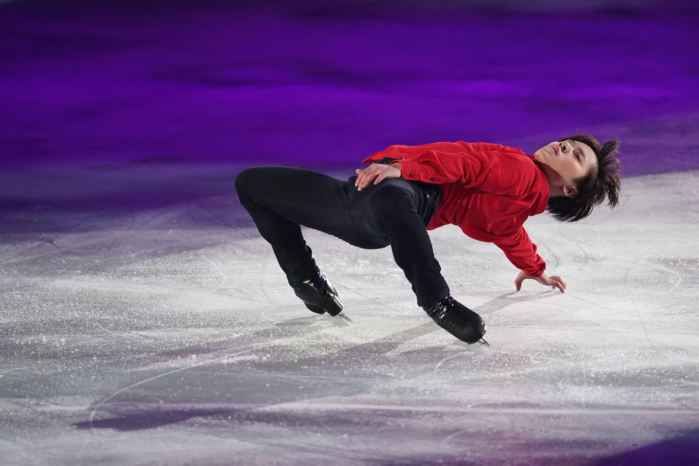 アイスショーで披露した、宇野選手の代名詞であるクリムキン・イーグル。