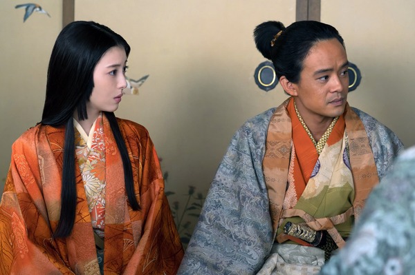 【NHK大河ドラマ『豊臣兄弟！』第19回レビュー】「安土桃山」の世が幕を開け、「仮面夫婦」卒業の小一郎。新たな時代を歩み始める