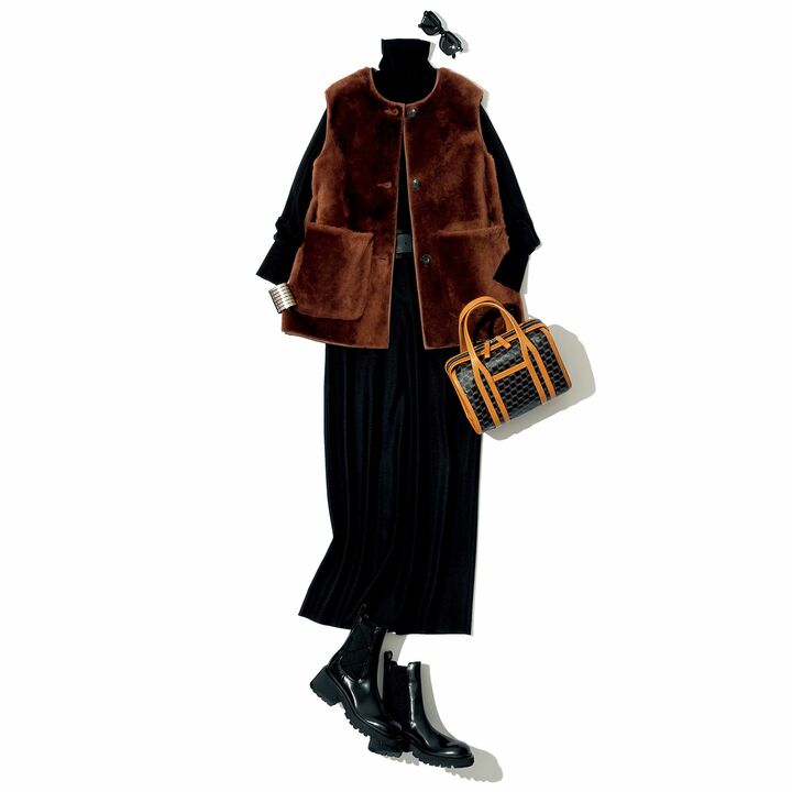 大西真理子さんスタイリングによる「ロングタイト」のコーディネート