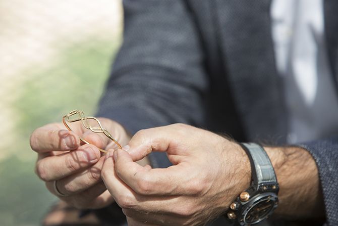 枝がモチーフのブレスレット