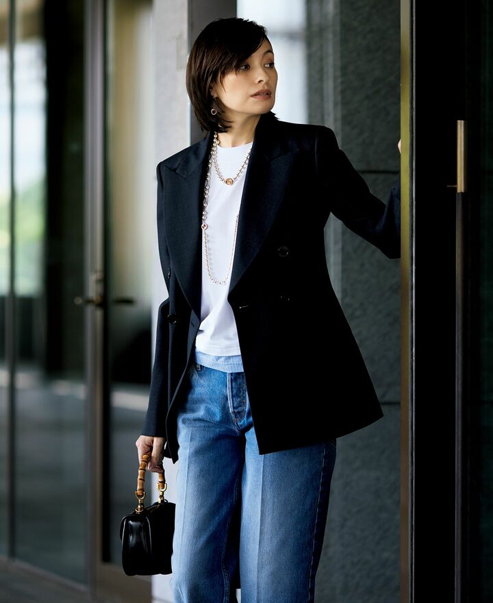 「グッチ」のジャケットコーデ