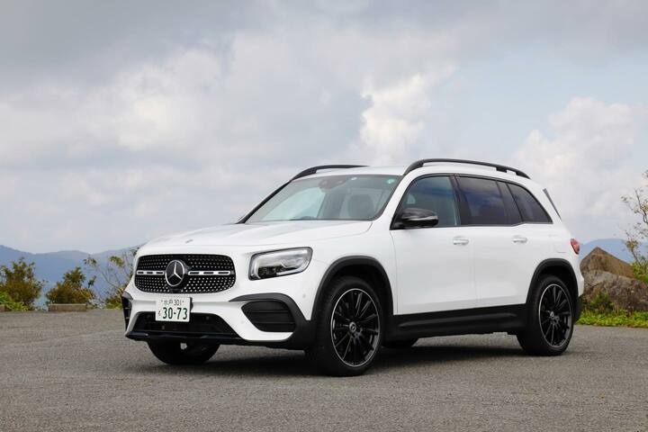 箱型のフォルムを取り入れたGLB。GLAとは明らかに違うキャラクターに仕上がった。