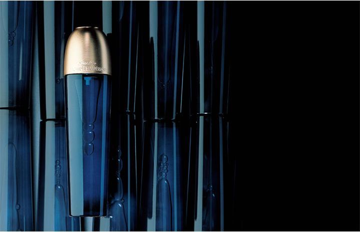 オーキデ アンペリアル ザ エッセンス ローション 125ml ￥14,700（ゲラン）　[Precious2018年8月号166-167ページ]