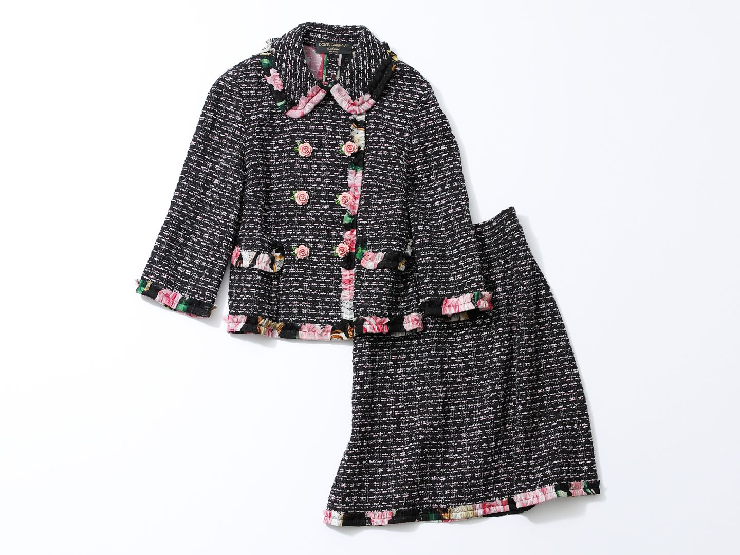 こちらは伊勢丹新宿店だけの限定発売予定。ジャケット¥291,000・スカート¥107,000/すべて予定価格