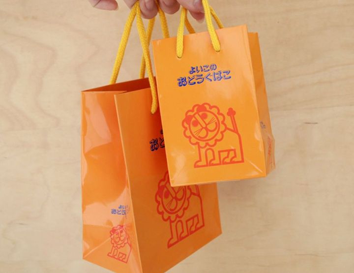 学童用文具メーカー・デビカの「よいこのおどうぐばこ」柄のギフトバッグ SSサイズ¥180、Sサイズ¥200