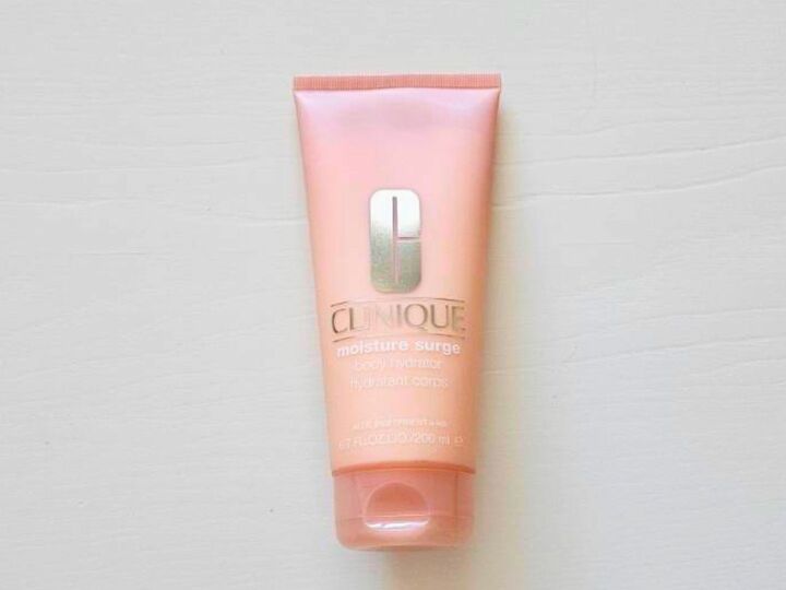 クリニーク モイスチャー サージ ボディ ハイドレーティング 200ml ￥5,720
