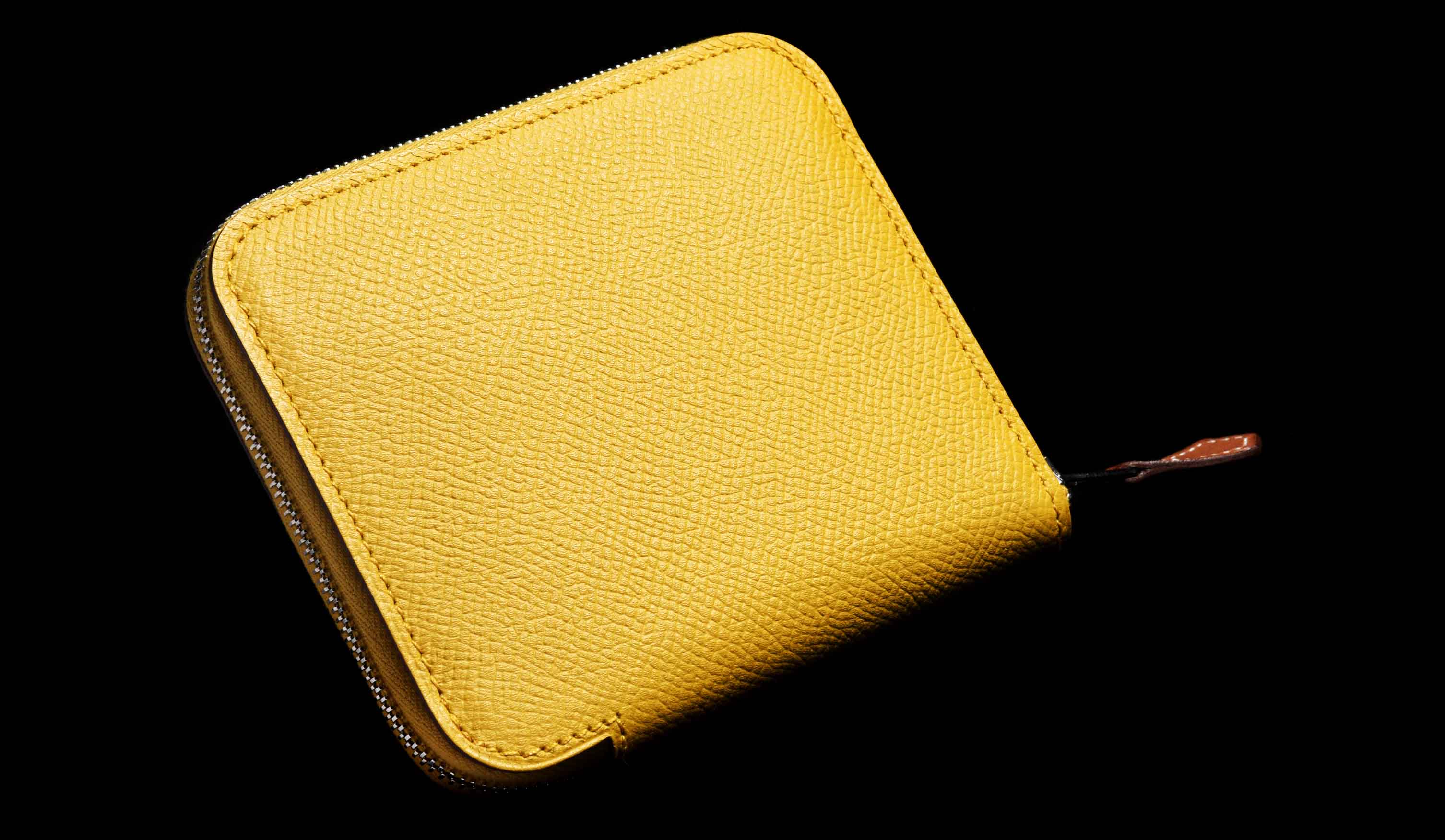 【9.5×11.5cm】財布¥89,000(エルメスジャポン)