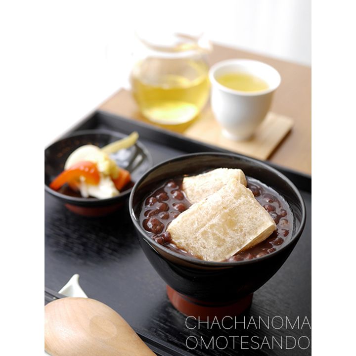 「玄米もちのおぜんざい(ぜんざいあんこ・玄米餅・本日の箸休め)」 お抹茶セット¥1.600、本日の特煎茶セット¥1.600、本日の煎茶セット¥1.300