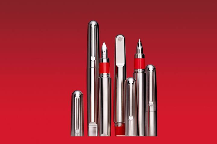 モンブランの万年筆とローラーボール