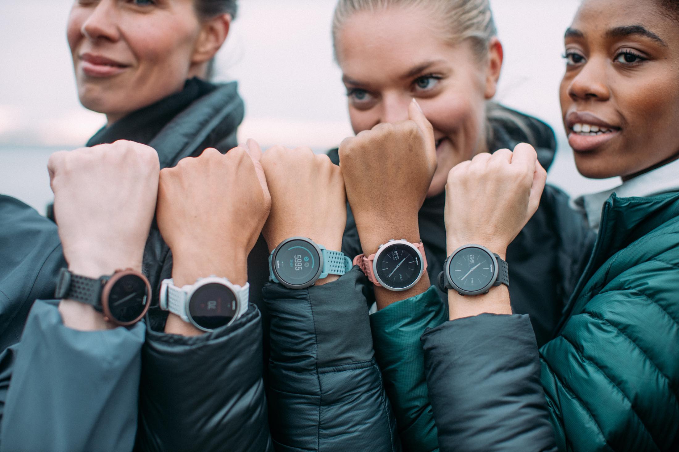 「SUUNTO 3」のケース径は43mm。ユニセックスで快適に使用できる