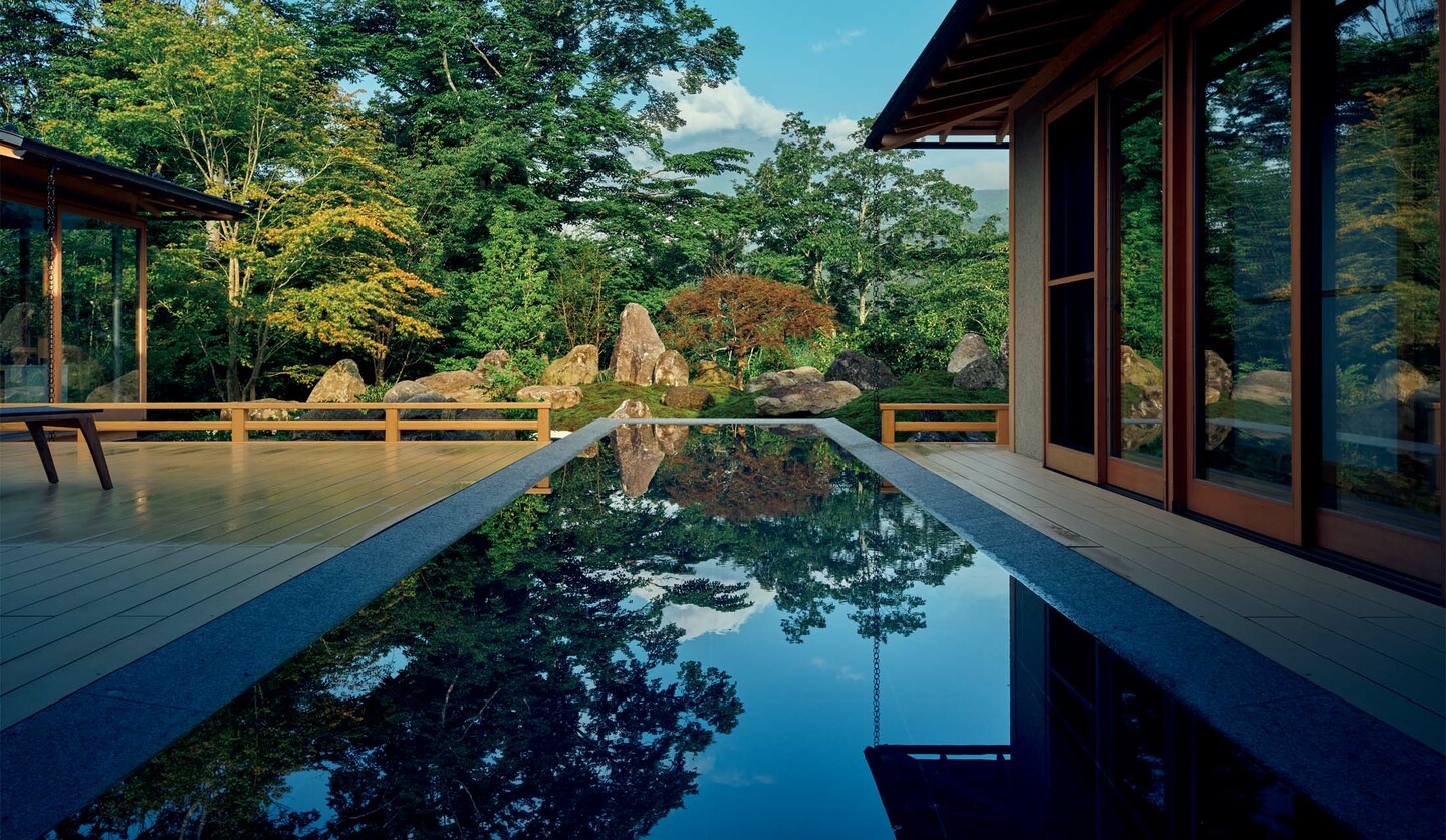 「GORA KADAN FUJI」の客室専用プール