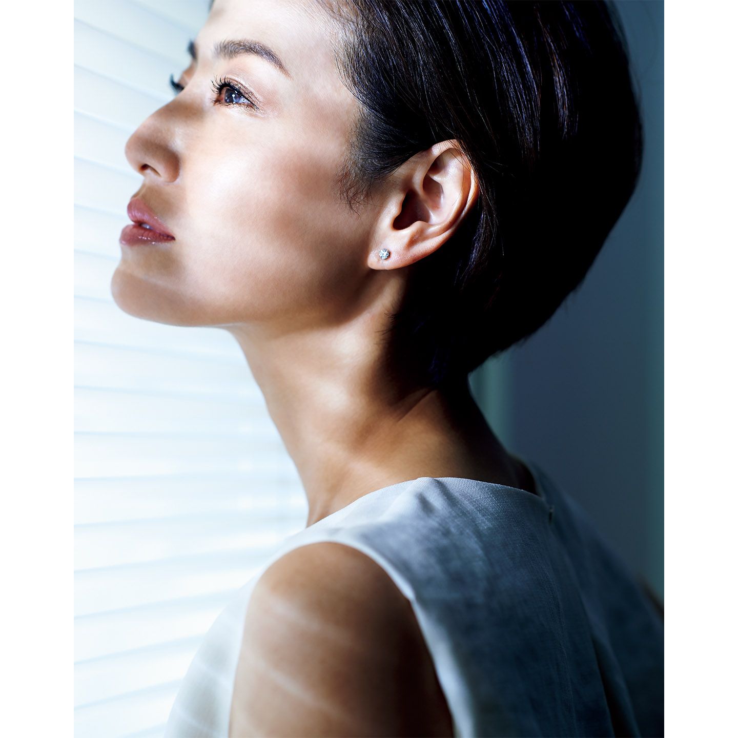 シワやたるみは、加齢のせいだけではありません・・・。