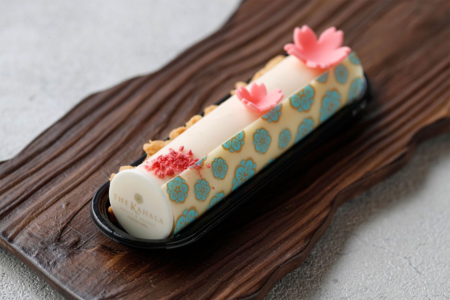 ザ ・カハララウンジにて販売中のケーキ「スリジエ」