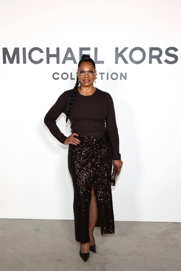 2025年9月11日、ターミナル・ウェアハウスで開催されたマイケル・コース コレクション 2026年春夏ランウェイショー。