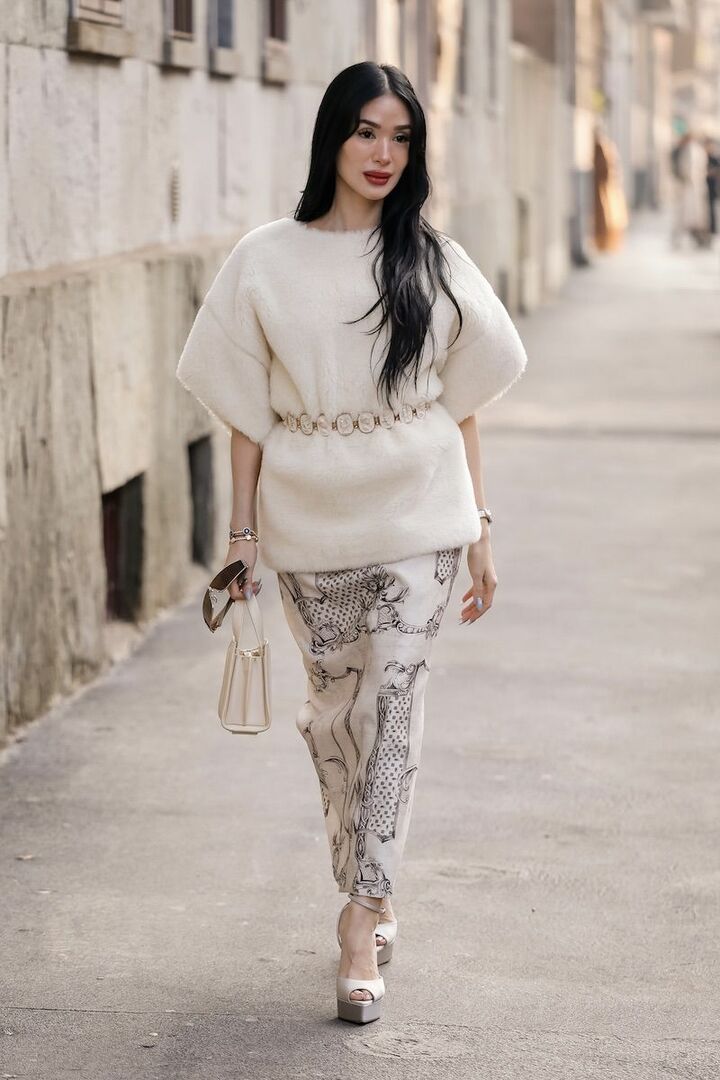 素材、シルエットにこだわればホワイトルックもすっきり。