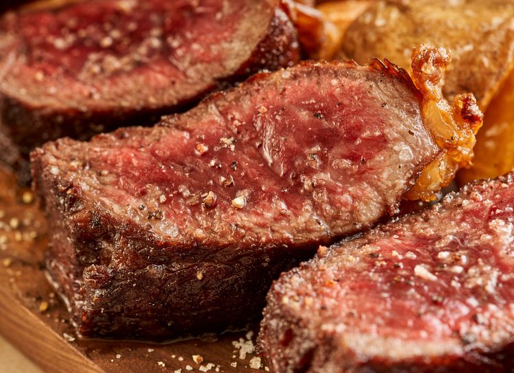 写真でもはっきりわかる、表面のカリカリ、赤身の肉汁、脂身のプルプル感