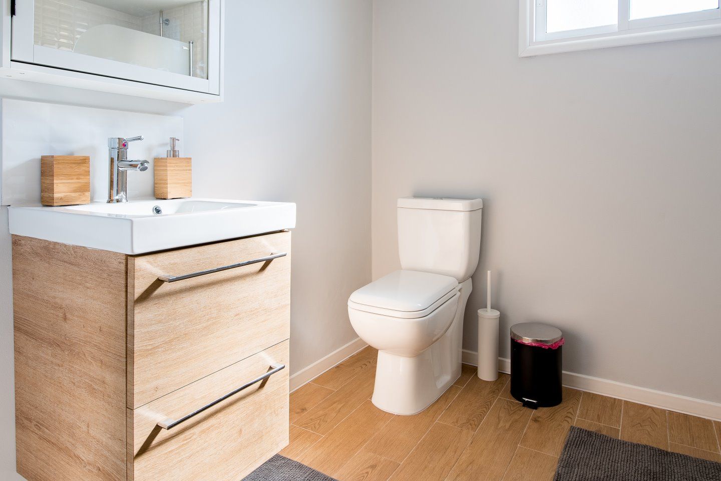 トイレそのものは最新式のウォシュレット